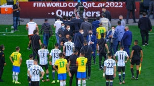 Prekinut meč Brazil - Argentina